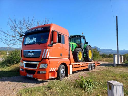 WhatsApp Image 2023-11-18 at 18.38.14 (1)